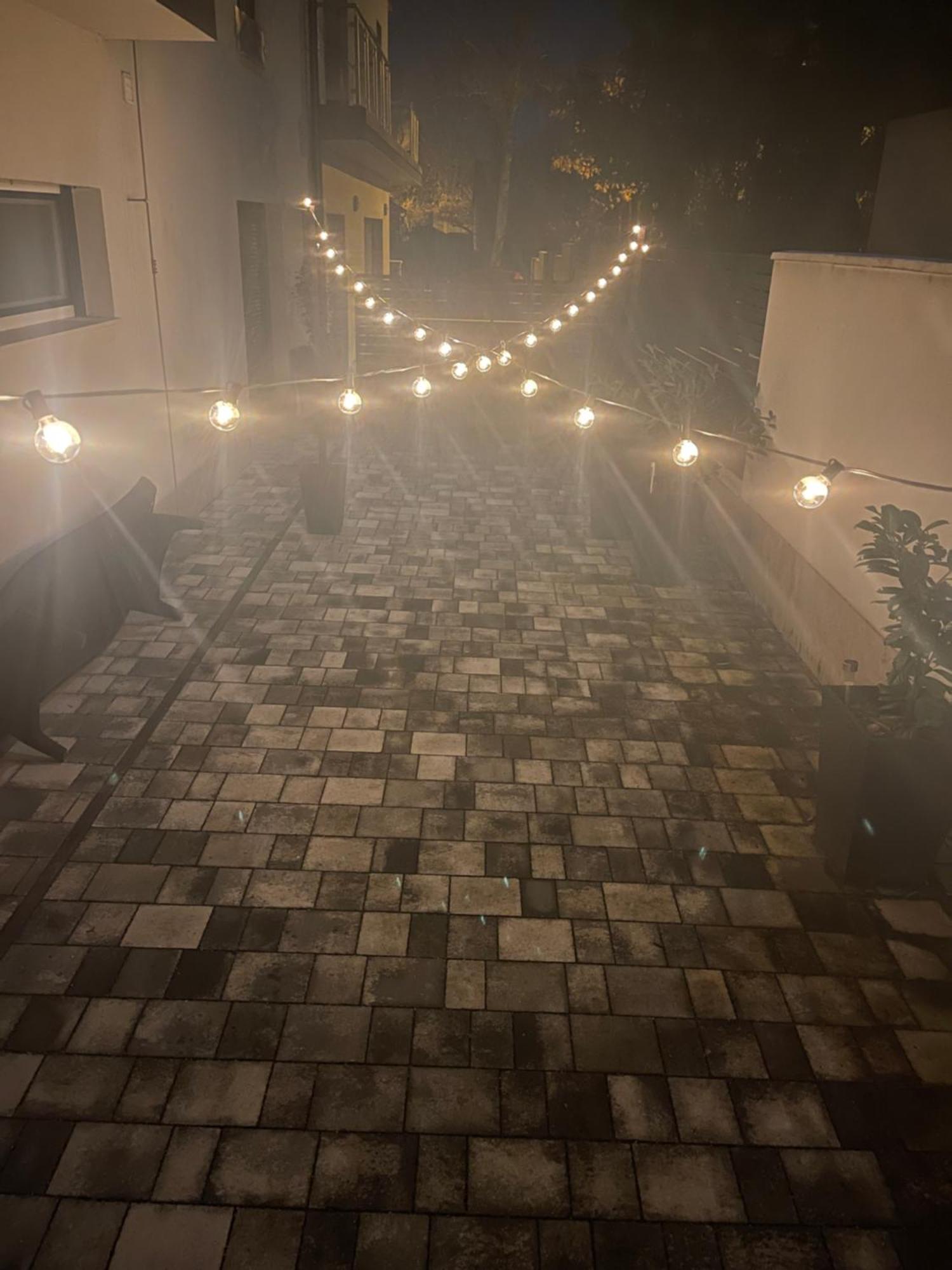 Zr9 Apartment Zamardi Luaran gambar
